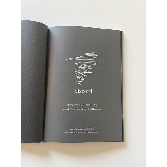 Yohji Yamamoto discord Spring/Summer Collection 2019 look book - Picture 2 of 4